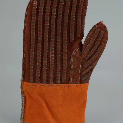 Glove