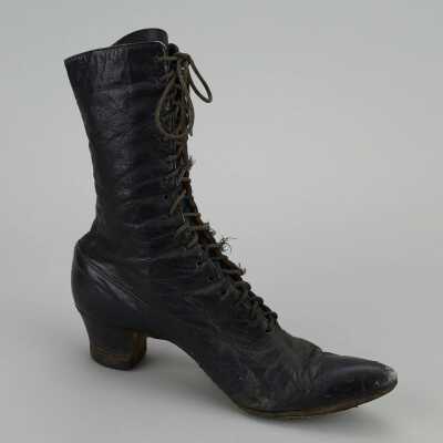Shoe