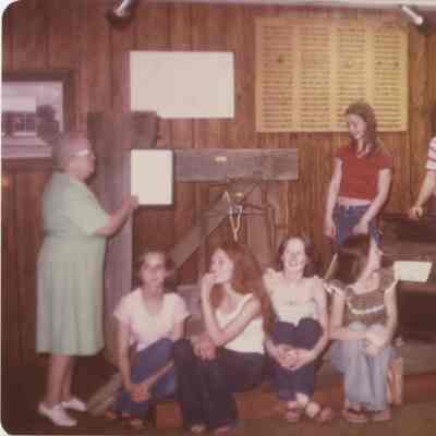 Ina Wachtel Teaching at the Clasbey Center