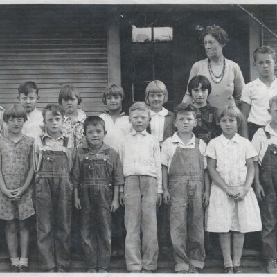 Lexington School class about 1920