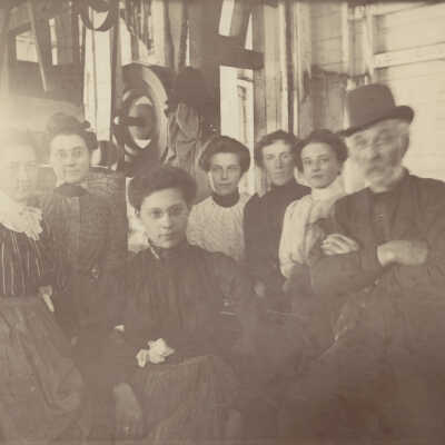 1895 Hooke Cannery