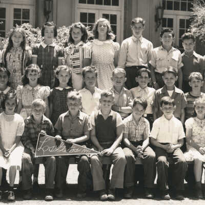 1941 Class 5 - Mrs. Annabel English, teacher, verso, University Avenue School
