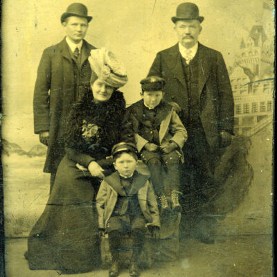 1890 Family Portrait