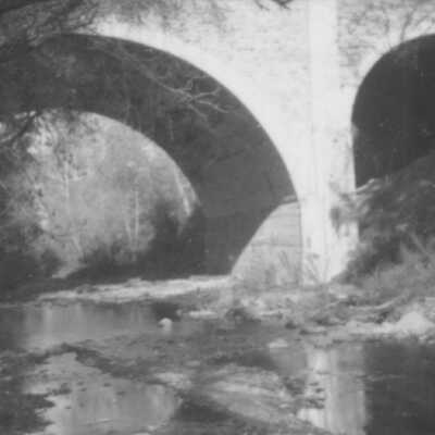 Bridge arches