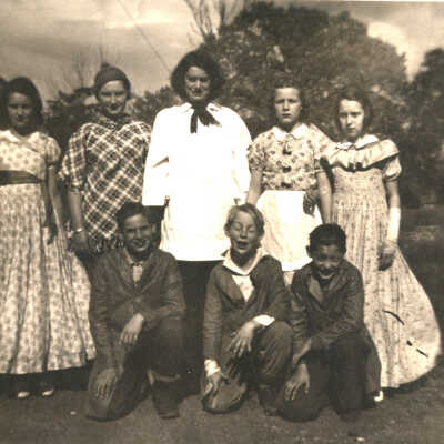 1936 University Avenue School Class