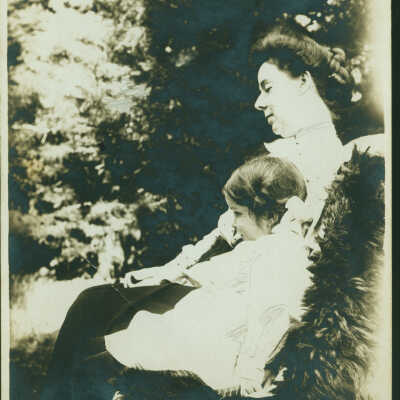Isabella and Mary Tobin
