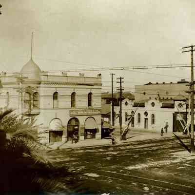 1917 Theresa Block and Bank Building