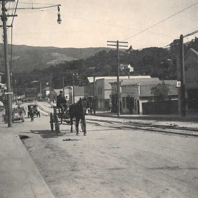 1915 Jesse O'Neil driving Place Funeral Home cart