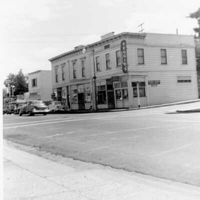 Reggie's Inn