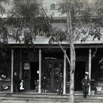 1890 Place Grocery