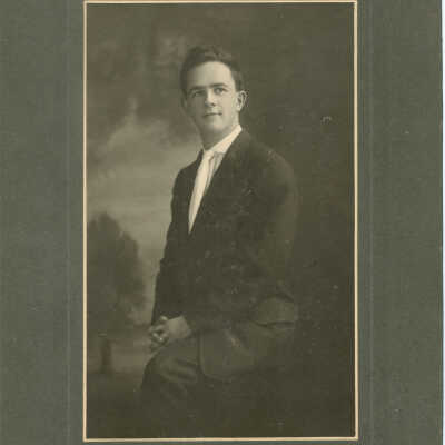 Simon, Cecil