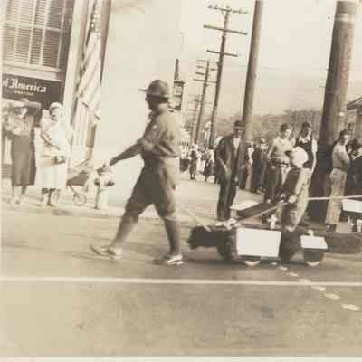 Parade 1933