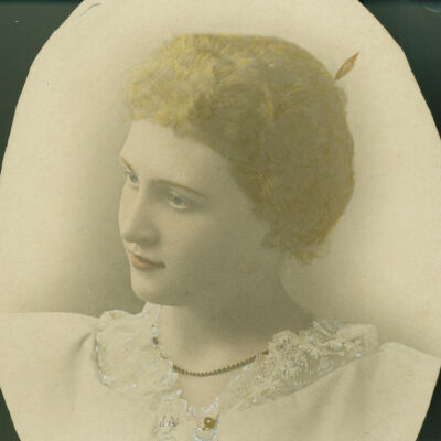 1880 Abbie M. Maxwell