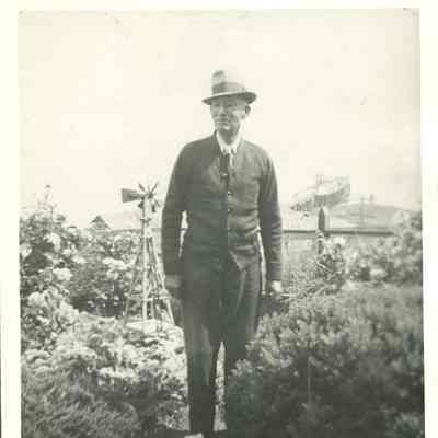 Raymond Macabee