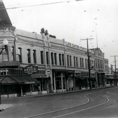 1920 North Santa Cruz Avenue and Main Street