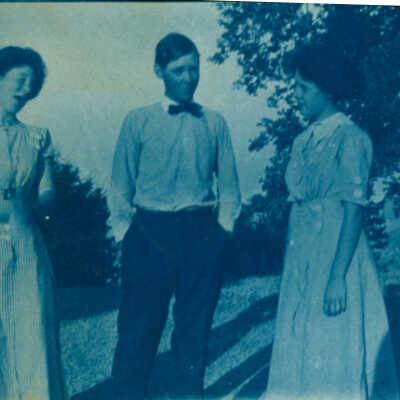 Lucile Franks on the right