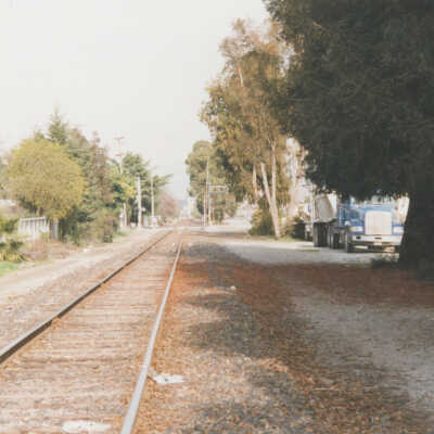 R.R. Crossing at Fruitvale Avenue: Looking North
