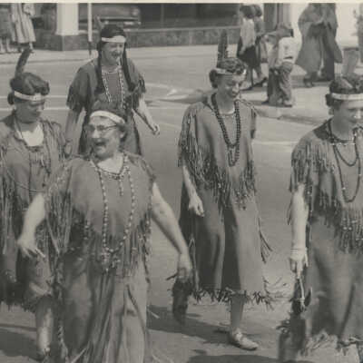 1957 Fiesta de los Gatos Parade