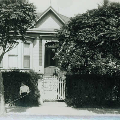 Santa Cruz Avenue