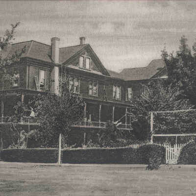 1900 El Monte Hotel