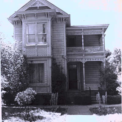 Los Gatos Blvd. 207