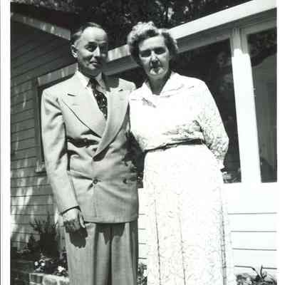 Raymond and Helen Macabee