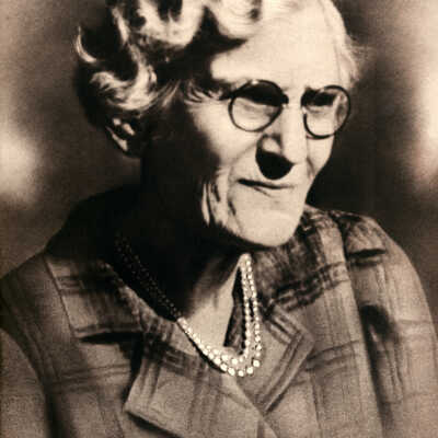 Van Meter, Louise