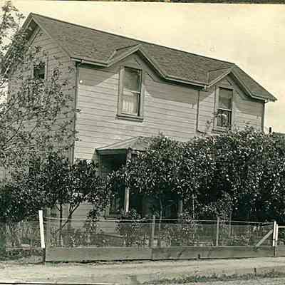 201 Johnson Avenue corner of Cross Way later years