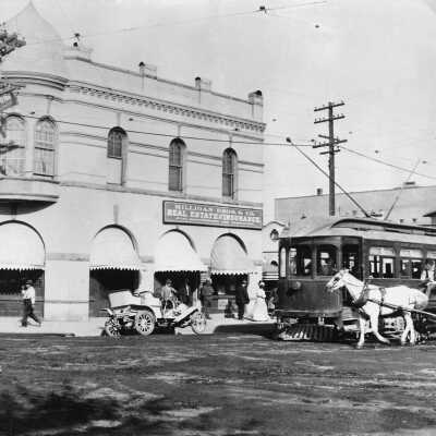 1905 Santa Cruz Avenue and Main Street
