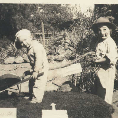 Parade 1933