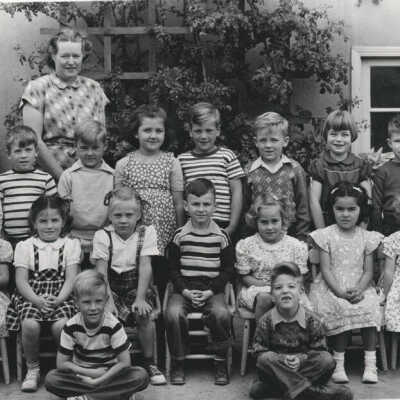 1948 Class - Zoe Reynolds, teacher, University Avenue School