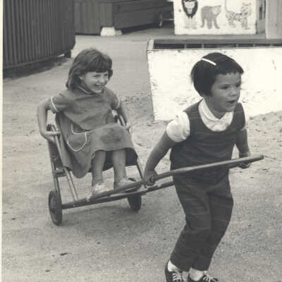 Child powered cart