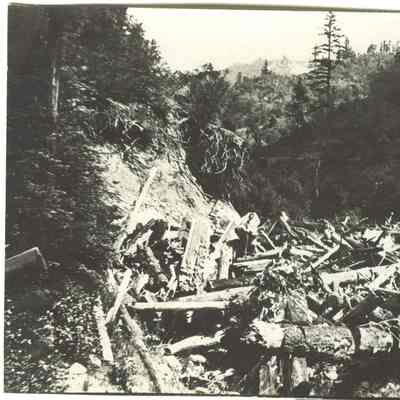 Earthquake landslide