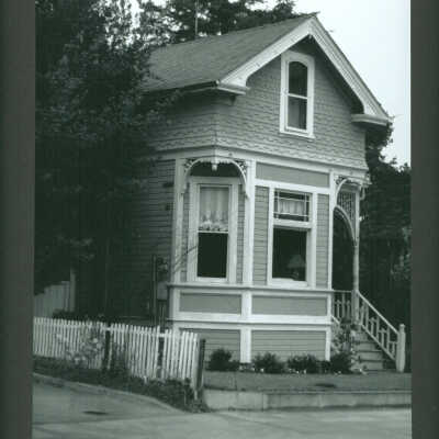 University Ave. 215