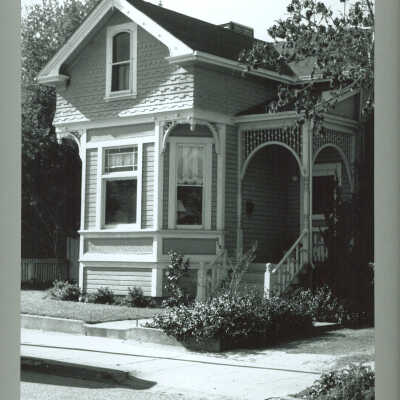 University Ave. 215