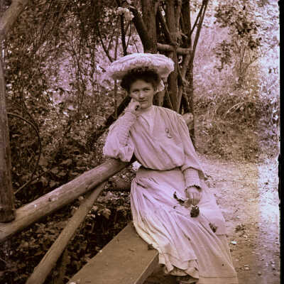 Lady sitting on the bench