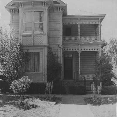 Los Gatos Blvd. 207