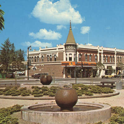 Town Plaza