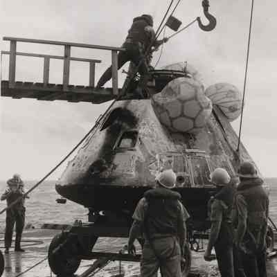 Yorktown Crewmen Work to Unhook The Apollo 8 Capsule