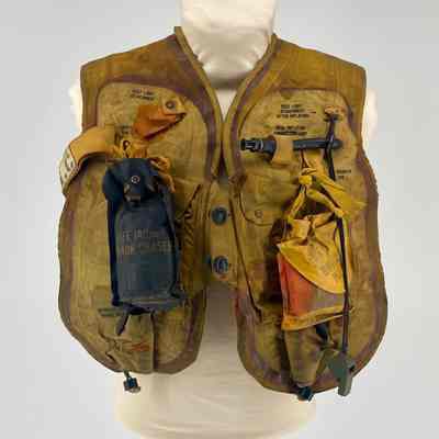 World War II Naval Aviators' Life Vest of Gerald Hennesy