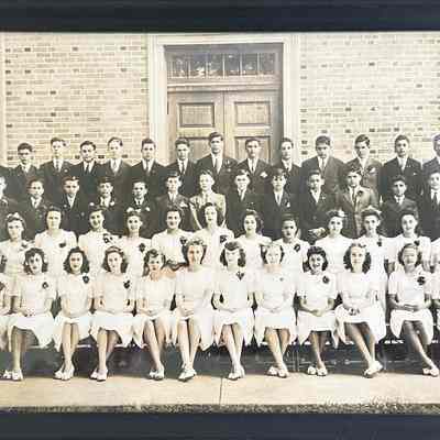 1944 8th Grade HMS Graduation