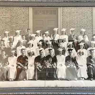 1946 HHS Graduation Class