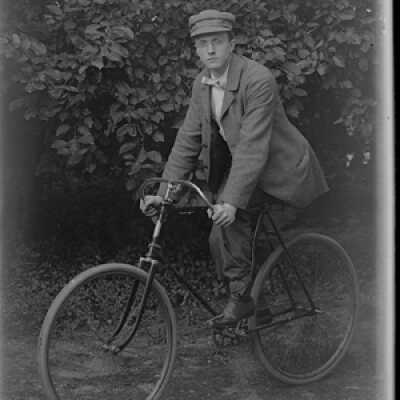 Negative, glass plate