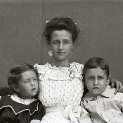 Negative, glass plate