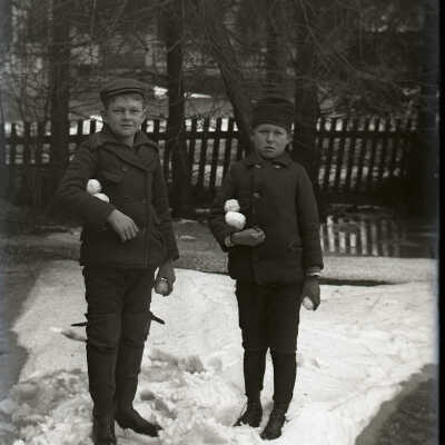 Negative, glass plate