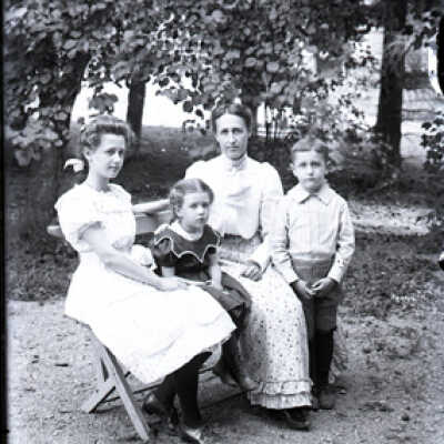 Negative, glass plate