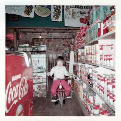 Jung's Daughter in the Store