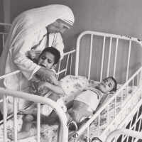 Mother Teresa with two children in Gaza hospital, Beirut Lebanon