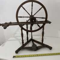          Spinning Wheel (1850-1900) picture number 2
   