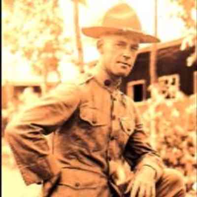 Clares Clinton Powell